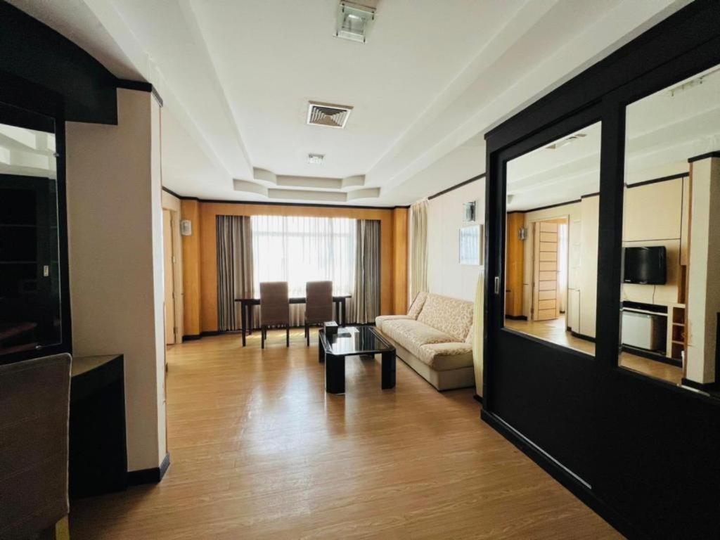 Western Grand Hotel Ratchaburi Ban Bang Kra Экстерьер фото