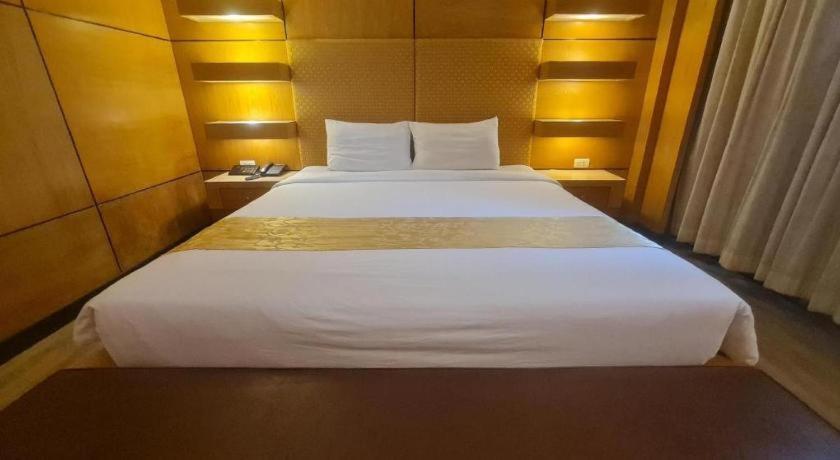 Western Grand Hotel Ratchaburi Ban Bang Kra Экстерьер фото