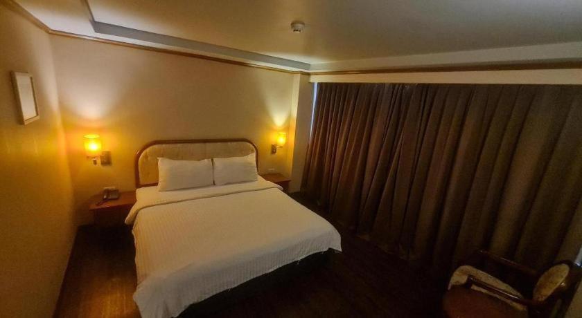 Western Grand Hotel Ratchaburi Ban Bang Kra Экстерьер фото