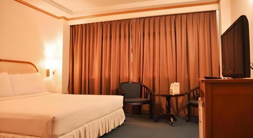 Western Grand Hotel Ratchaburi Ban Bang Kra Экстерьер фото